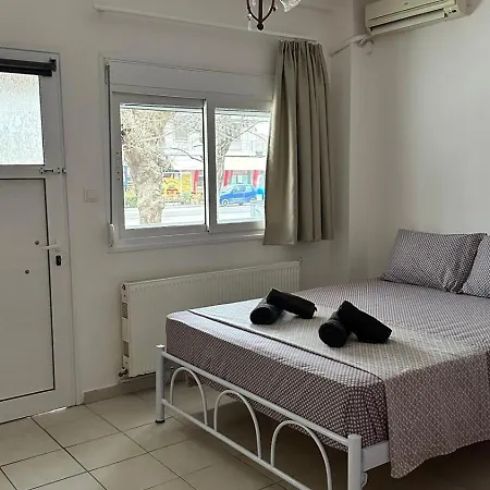 Elena Rooms-apartments -b *