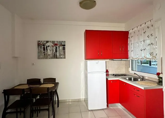 Elena Rooms-apartments -b 公寓 *