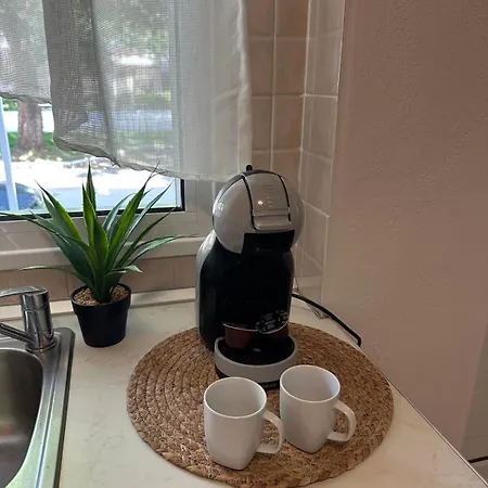 Elena Rooms-apartments -b * אספרובלטה